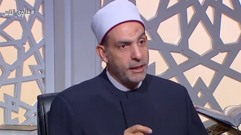 الدكتور على فخر،