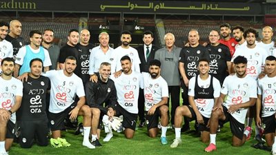 خطوة على كأس العالم، وزير الرياضة يشيد بأداء منتخب مصر أمام بوركينا فاسو