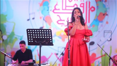 أميرة رضا تشدو بأغاني كبار نجوم الطرب في ساحة الهناجر (صور)
