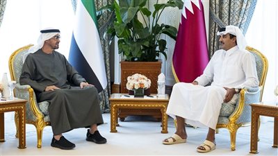 بينهم وزير الدفاع، أعضاء الوفد المرافق لرئيس الإمارات خلال زيارته لـ قطر (صور)