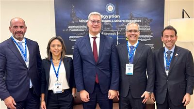 وزير البترول يبحث مع شلمبرجير العالمية النظم المتطورة لاستكشاف الغاز