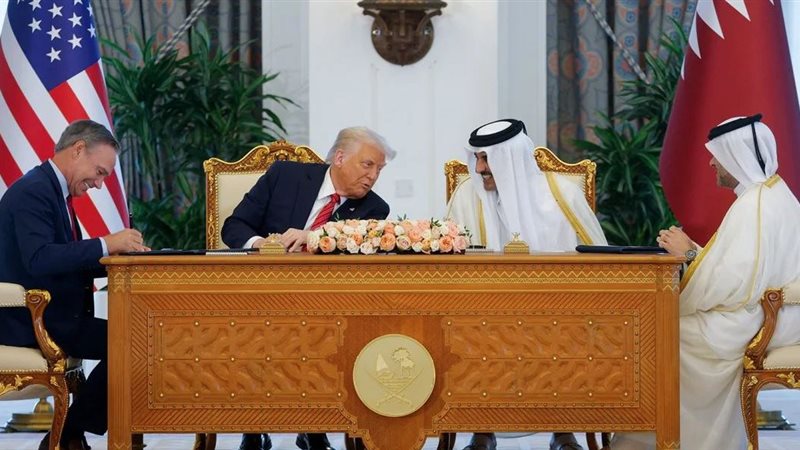 ترامب وأمير قطر،
