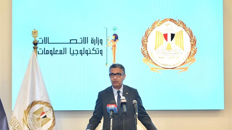 الدكتور شريف فاروق