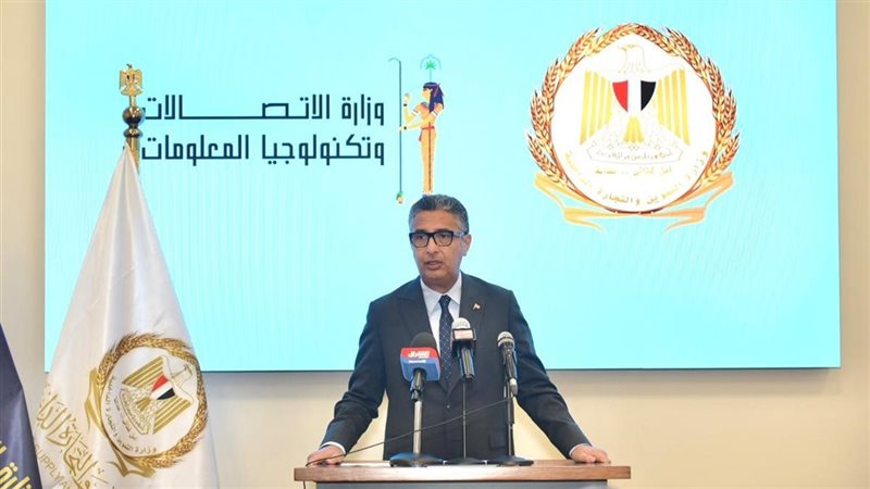 الدكتور شريف فاروق