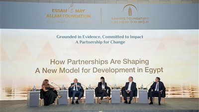 نجيب ساويرس: التنمية الحقيقية لا تُبنى على المبادرات المؤقتة 