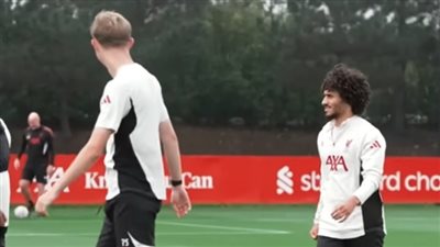 في غياب محمد صلاح، لاعب مصري جديد يشارك في تدريبات ليفربول