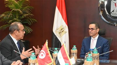 وزير الاستثمار يبحث مع رئيس الاتحاد التونسي للصناعة سبل تعزيز التعاون التجاري
