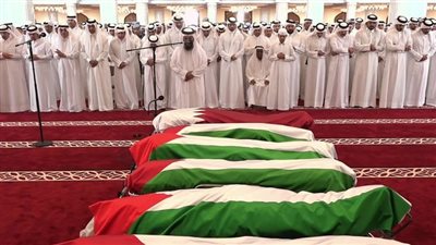 تشييع جثامين شهداء الهجوم الإسرائيلي على الدوحة بمشاركة أمير قطر (صور)