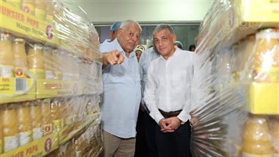 محافظ الإسماعيلية يتفقد مزرعة ومصنع زراعات متطورة بالتل الكبير (فيديو)