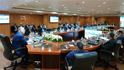 بدوي يعتمد نتائج أعمال شركة جنوب الوادي المصرية القابضة للبترول