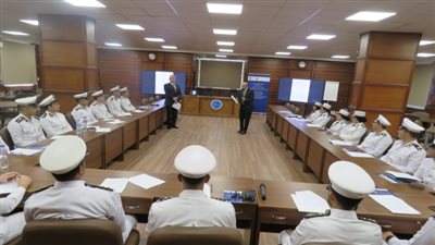 دورة تدريبية للضباط فى قواعد 