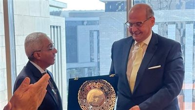 مجلس السلك الدبلوماسي والقنصلي وسفراء أمريكا وكندا يكرمون السفير سامح أبو العينين