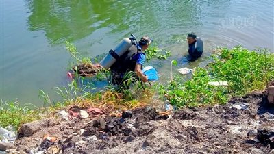 الإنقاذ النهري يبحث عن ناجين في حادث سقوط سيارة ملاكي بملاحة العجيزي بطنطا 