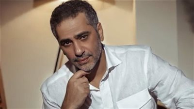 أخبار الفن اليوم: حقيقة اندلاع حريق في منزل فضل شاكر.. موعد ومكان عزاء المطرب الراحل عمرو ستين.. طرح البوستر الرسمي لمسلسل ابن النادي