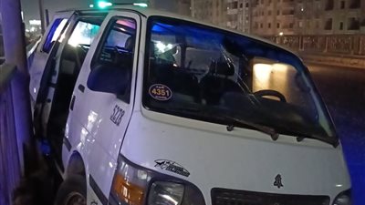 إصابة 14 شخصا في انقلاب ميكروباص أعلى كوبري قليوب (صور)