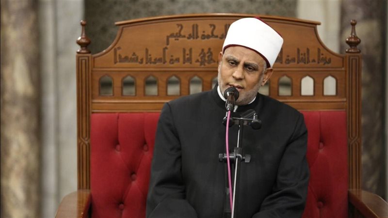 الدكتور أحمد خليفة