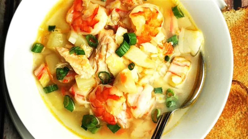 شوربة المأكولات البحرية،