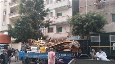 متلازمة العش الفارغ، مشاعر متناقضة لسكان عقار المندرة المائل بعد قرار إخلائه (صور)