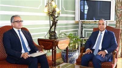 وزير الخارجية يستقبل المرشح المصري لمنصب مدير اليونسكو