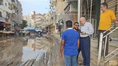  محافظ الشرقية يتابع إصلاح كسر مفاجئ بخط مياه الشرب بأبو حماد 