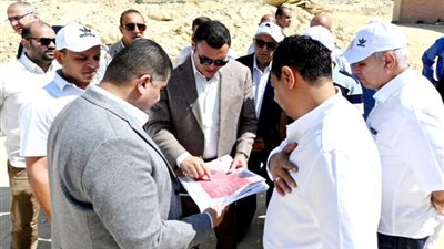 وزير الإسكان يتفقد محطة صرف صحي الحي الخامس شرق بـ 6 أكتوبر