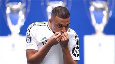 مبابي يطارد إنجازات رونالدو مع ريال مدريد