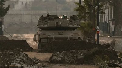 حشود إسرائيلية ضخمة تقتحم بلدتين بريف درعا الغربي في سوريا 