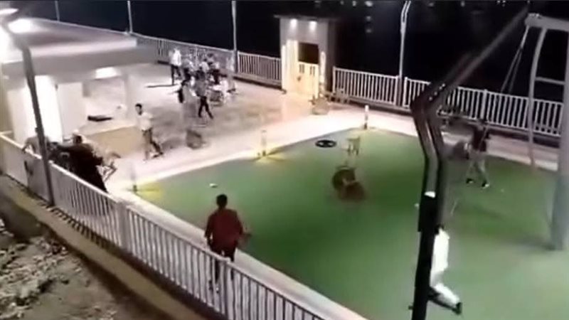 مشاجرة على المرسى