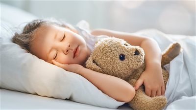 10 نصائح عملية لتنظيم نوم الطلاب بعد انتهاء الإجازة