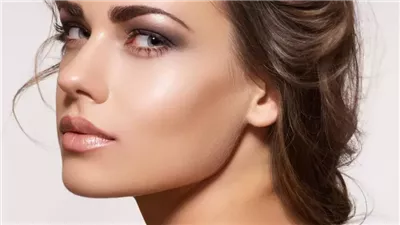 طرق العناية بالبشرة القمحاوية وتعزيز نضارتها وحمايتها من الاسمرار