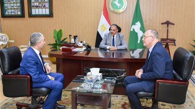 محافظ الشرقية يلتقي وكيل وزارة التموين الجديد ويؤكد دعم جهود تحسين الخدمات