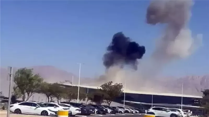  مطار رامون، فيتو