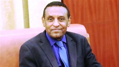 رئيس وزراء السودان يبدأ زيارة رسمية إلى السعودية