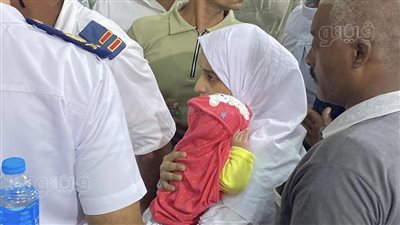 خارج قفص الاتهام، قاتلة زوجها وأطفاله الـ6 بدلجا تحضر أولى جلسات محاكمتها بجنايات المنيا (صور)