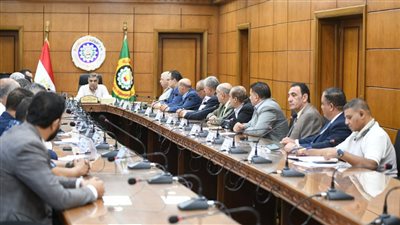 محافظ الدقهلية يعقد اجتماعًا موسعًا مع قيادات التعليم استعدادًا للعام الدراسي الجديد 
