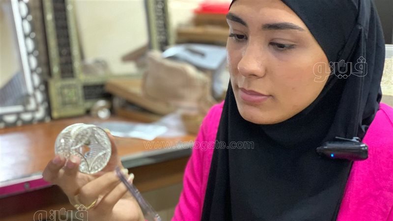 فاطمة مدربة بمدرسة