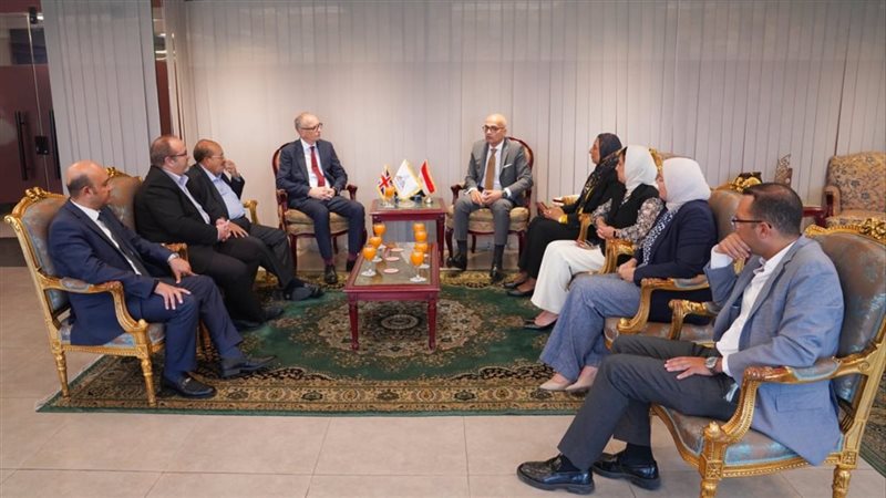 جامعة عين شمس، فيتو