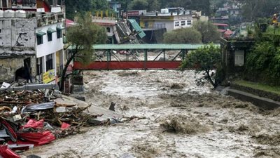 مصرع وفقدان 31 شخصا جراء الانهيارات الأرضية والأمطار الغزيرة بولاية أوتاراخاند الهندية