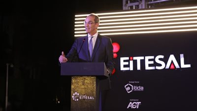 وزير الاتصالات: تدريب الكوادر التقنية يعزز موقع مصر كمركز جاذب للتعهيد العالمي 