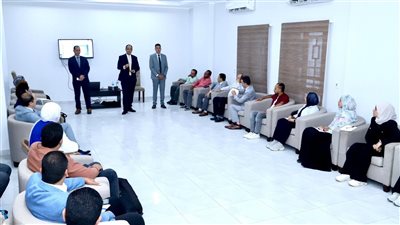 مدير صندوق مكافحة الإدمان يلتقي مشرفي البرامج الوقائية 