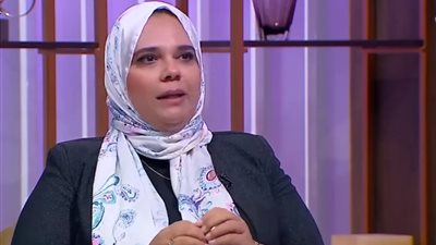 عضو مرصد الأزهر تحذر من ظاهرة الفاملي بلوجرز (فيديو)