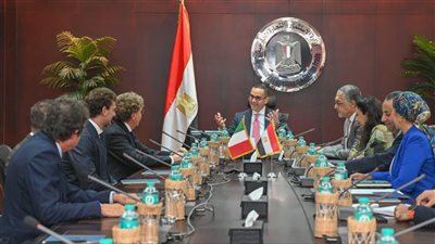 وزير الاستثمار يبحث سبل تعزيز التعاون مع السفير الإيطالي بالقاهرة