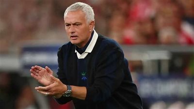 الموظف التاريخي في تشيلسي يعود من التقاعد بسبب بسكوت مورينيو (فيديو)