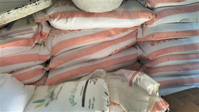 ضبط 3 أطنان مواد غذائية مجهولة المصدر بالشرقية