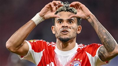 بسبب حكيمي، بايرن ميونخ يطلب مبررات عقوبة دياز للاستئناف