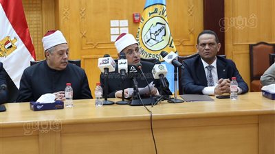 رئيس جامعة الأزهر يحسم مصير 