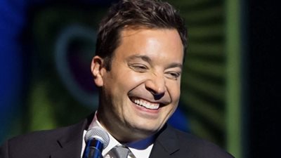 جيمي فالون يتحدى سياسة ترامب ويسخر منه بعد وقف برنامج كيميل (فيديو)