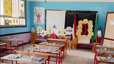 مدرسة بالإسماعيلية تستعد لاستقبال طلابها بالهدايا والحلوى (فيديو وصور) 