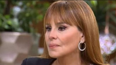 كارول سماحة تبكي على الهواء بسبب زوجها الراحل (فيديو)