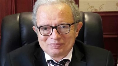 ندب حسين عيسى مستشارًا لوزير التعليم العالي للسياسات المالية والاقتصادية